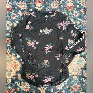 Men’s Hollister Long Sleeve XS